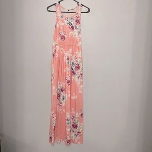 Floral summer dress with pockets